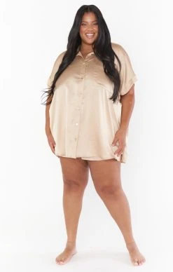 Show Me Your Mumu Best Day Button Up ~ Champagne Luxe Satin 14 Show Me Your Mumu Best Day Button Up ~ Champagne Luxe Satin -Fashion Womens Discount Store BR2 5310X CH62 01 c2ea70ee eb5d 47ab ae9f 2e93845c9eba