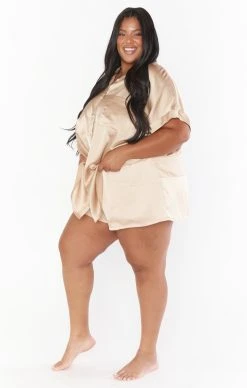 Show Me Your Mumu Best Day Button Up ~ Champagne Luxe Satin 17 Show Me Your Mumu Best Day Button Up ~ Champagne Luxe Satin -Fashion Womens Discount Store BR2 5310X CH62 02 37d6eee2 4539 47a9 a30d e5c529f2b884