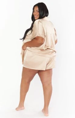 Show Me Your Mumu Best Day Button Up ~ Champagne Luxe Satin 21 Show Me Your Mumu Best Day Button Up ~ Champagne Luxe Satin -Fashion Womens Discount Store BR2 5310X CH62 04 379c184d 827c 4e9f 89f3 e05c63bafdc3