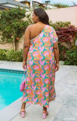 Show Me Your Mumu Christie Maxi Dress ~ Barbie™ Party Wave -Fashion Womens Discount Store DSC 1807