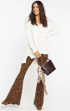 Show Me Your Mumu Bam Bam Bells Regular ~ Taupe Tiger 15 Show Me Your Mumu Bam Bam Bells Regular ~ Taupe Tiger -Fashion Womens Discount Store MF0 121 GT04 08copy feb1e36f 3049 4e87 b842 bc9f308d71b8