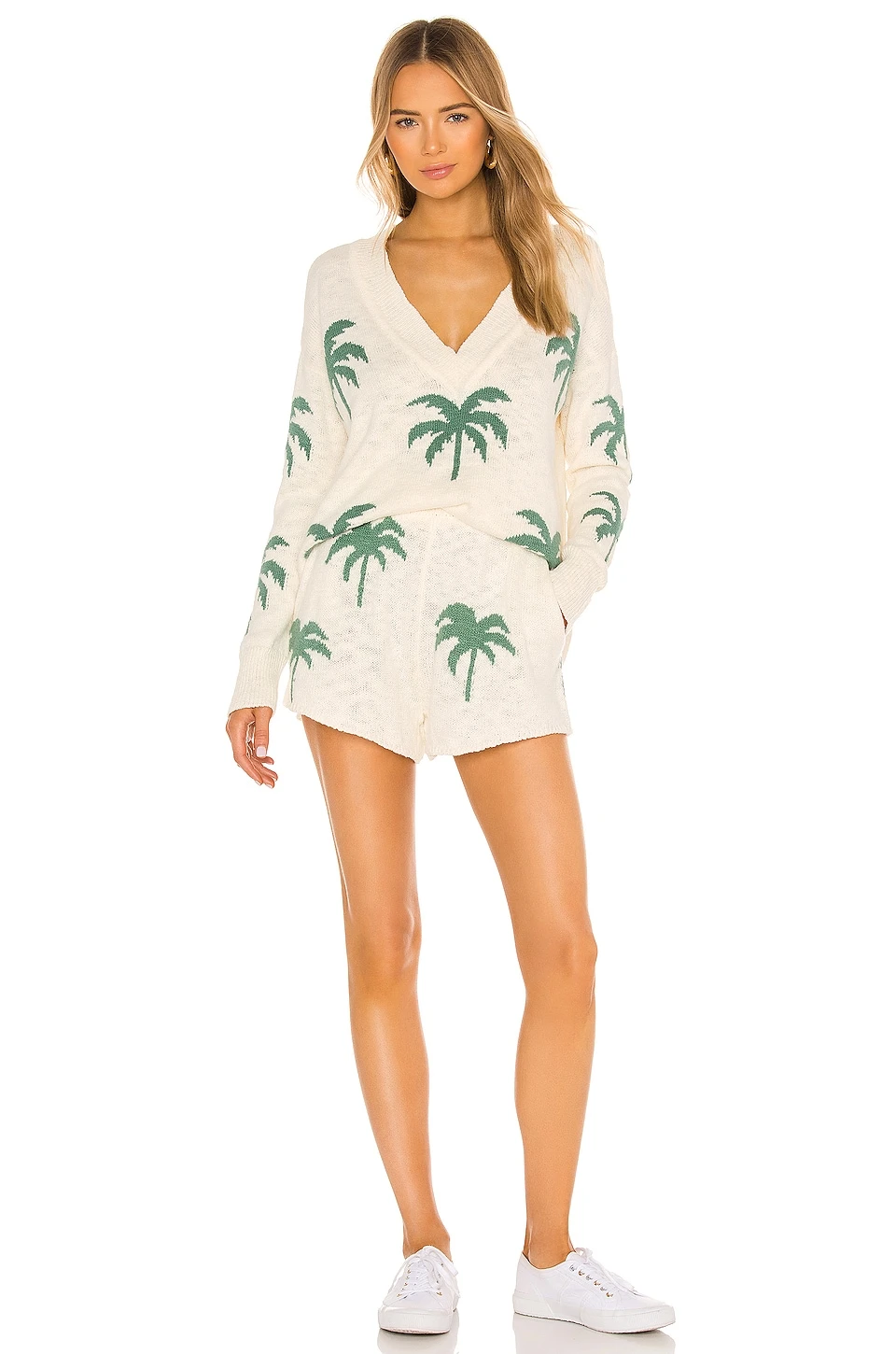 Show Me Your Mumu SHORT BOARDWALK Palm Tree Knit 6 Show Me Your Mumu SHORT BOARDWALK Palm Tree Knit - Image 4
