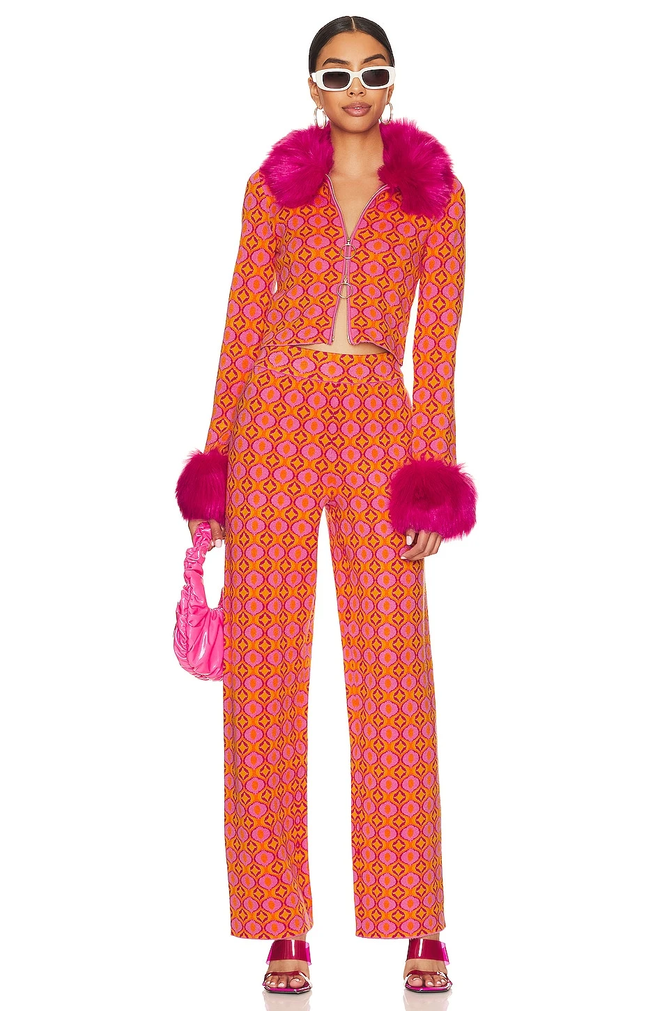 Show Me Your Mumu Zermatt Faux Fur Zip Up Pink Geo Jacquard 6 Show Me Your Mumu Zermatt Faux Fur Zip Up Pink Geo Jacquard - Image 4