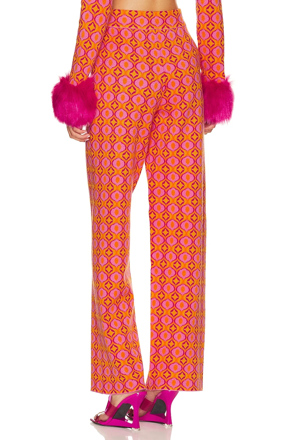 Show Me Your Mumu Zermatt Sweater Pant Pink Geo Jacquard 5 Show Me Your Mumu Zermatt Sweater Pant Pink Geo Jacquard - Image 3