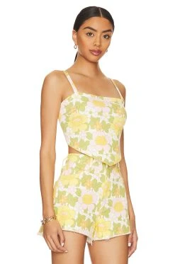 Show Me Your Mumu Handkerchief Top Fresh Floral -Fashion Womens Discount Store SHOW WS432 V2