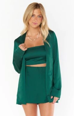 Show Me Your Mumu Clurb Crop Top ~ Emerald Luxe Satin 13 Show Me Your Mumu Clurb Crop Top ~ Emerald Luxe Satin -Fashion Womens Discount Store bridalholiday courtneyjudah 10.1722277