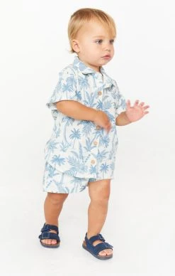 Show Me Your Mumu Little Grom Trunks ~ Blue Lagoon Palm 10 Show Me Your Mumu Little Grom Trunks ~ Blue Lagoon Palm -Fashion Womens Discount Store cammy coco 11.879924 f9400029 325f 4eeb 8d24 3a2dfa3016f0
